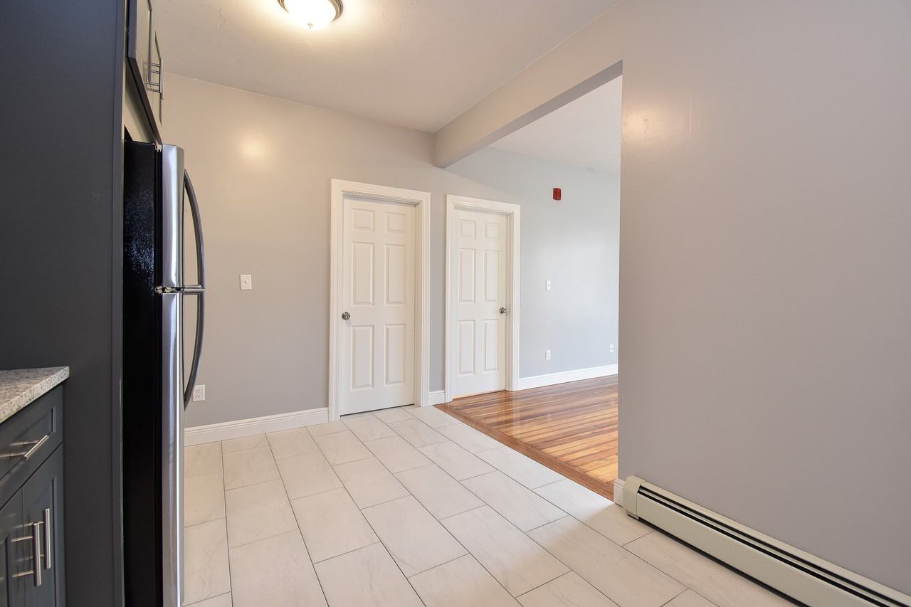 525 Charles St #2 - Photo 6 of 15