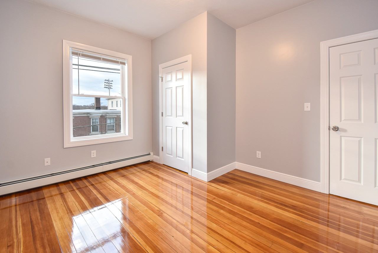 525 Charles St #2 - Photo 7 of 15
