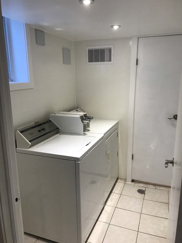17 Algoma St - Photo 2 of 11