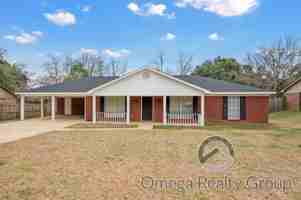 featured image of 7170 Pecan Terrace Dr