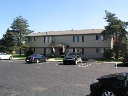 Sterling Court Apartments 43924 Freeway Dr, Sterling Heights, MI
