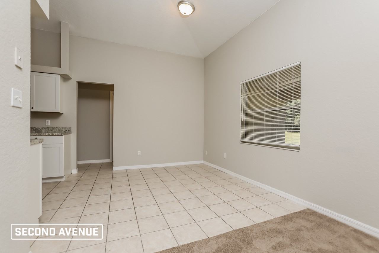 7331 Holly St - Photo 3 of 16