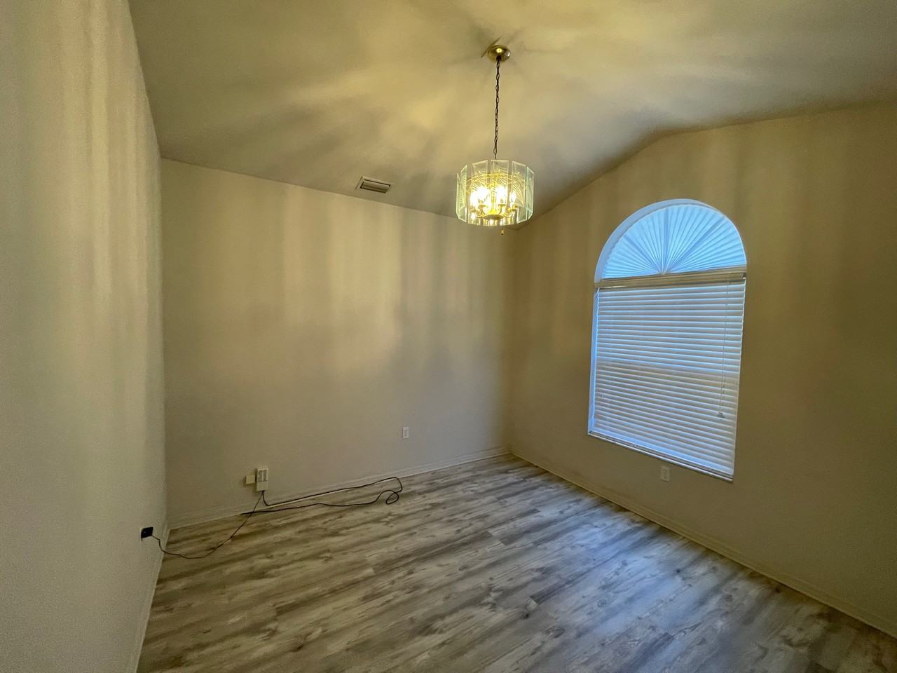 4508 Nw 37th Ter #1 - Photo 3 of 18