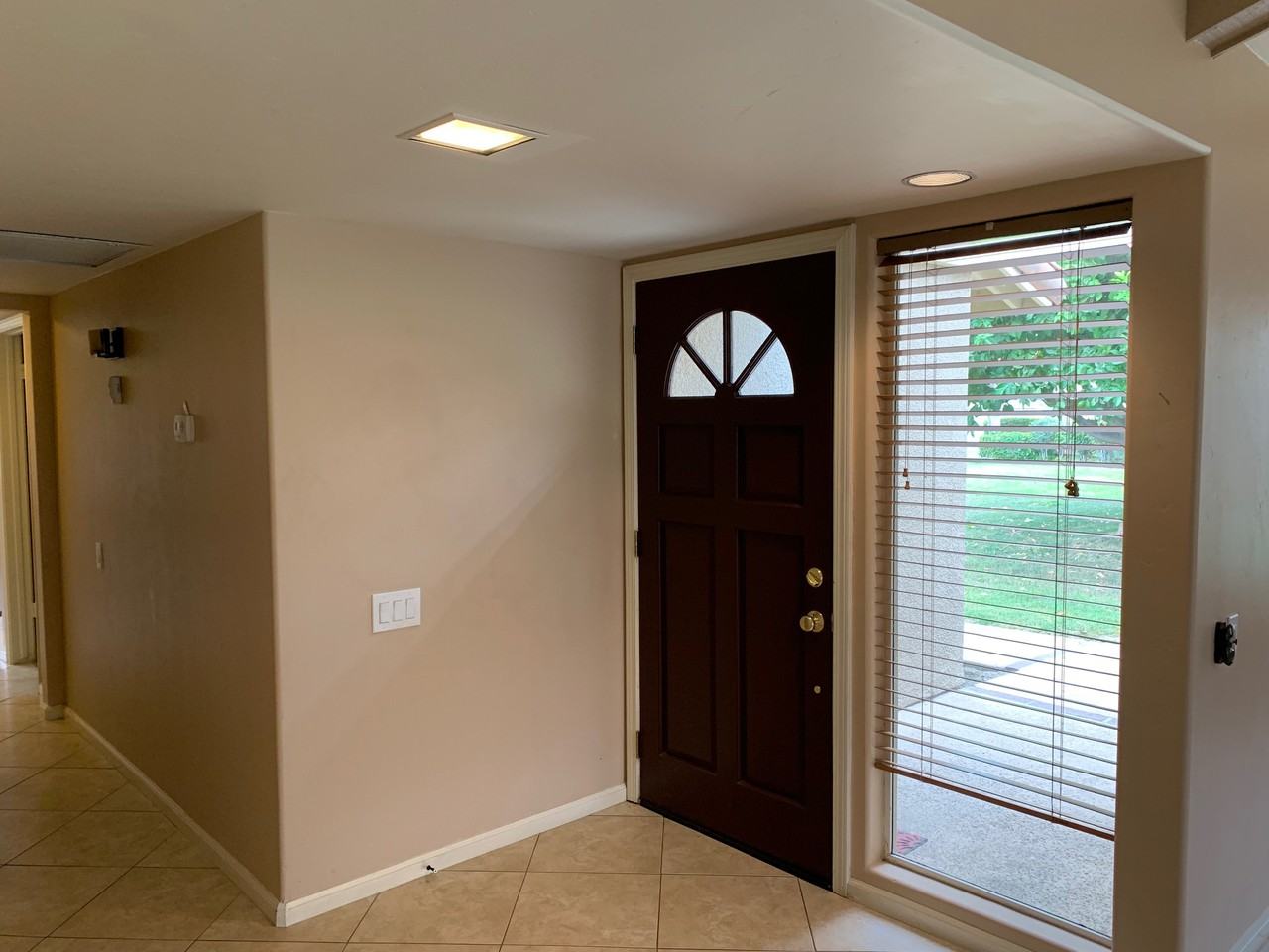 26 Tennis Club Dr #1 - Photo 5 of 28