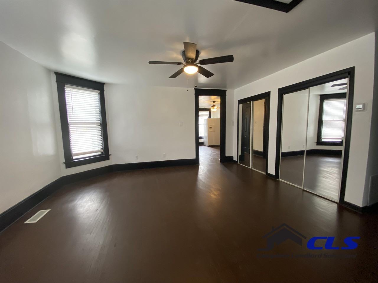 2400 N 10th St #3 - Photo 5 of 12