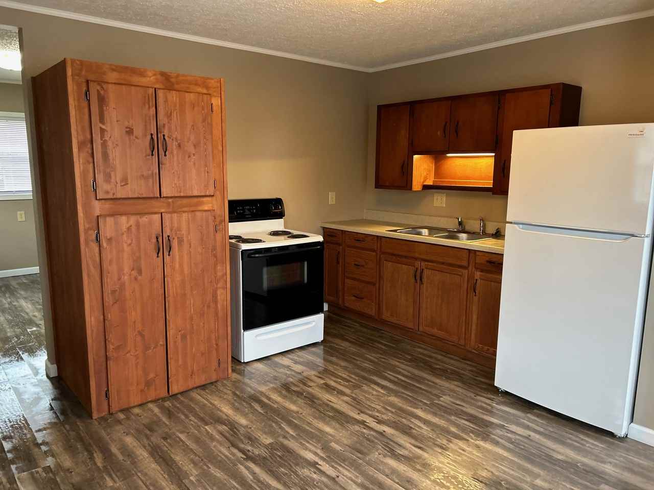 1610 Columbus St Sw #A - Photo 2 of 16
