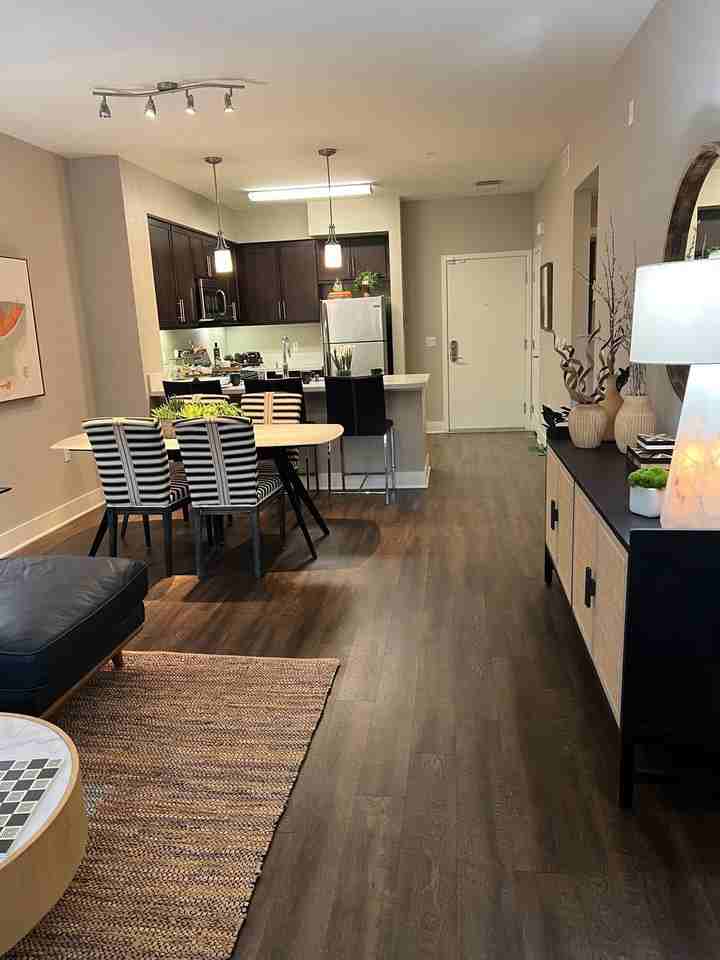 20600 Ventura Blvd - Photo 5 of 24