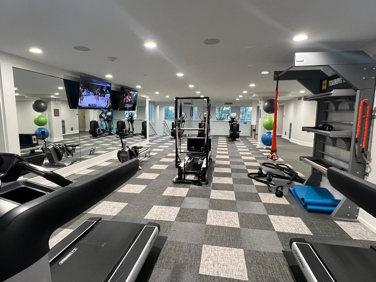 20600 Ventura Blvd - Photo 7 of 24