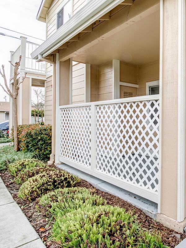 1802 F St - Photo 3 of 18