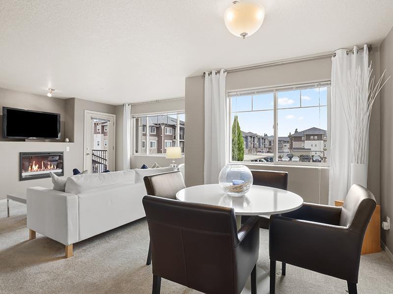 545 Sw 201st Ave - Photo 4 of 21