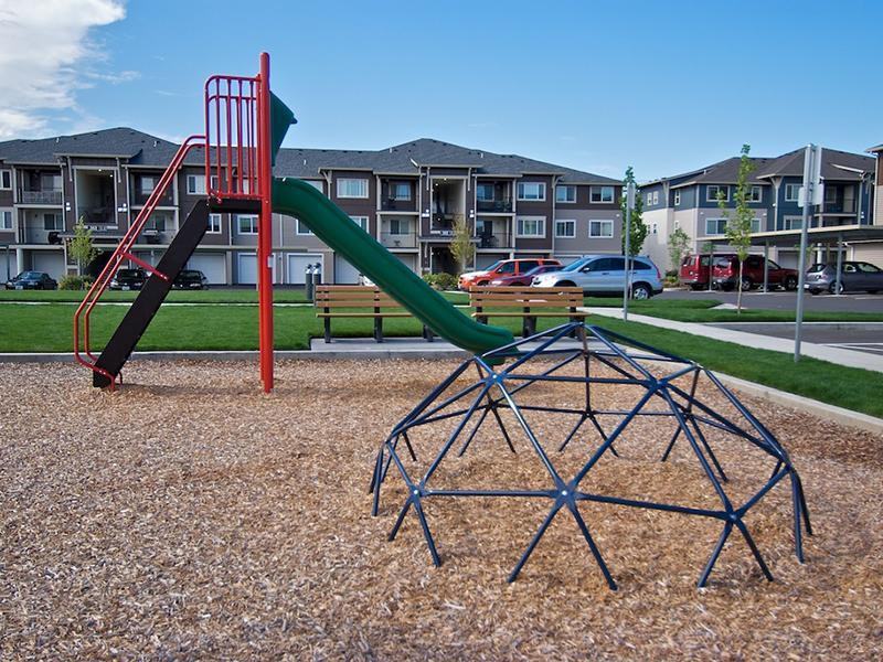 545 Sw 201st Ave - Photo 7 of 21