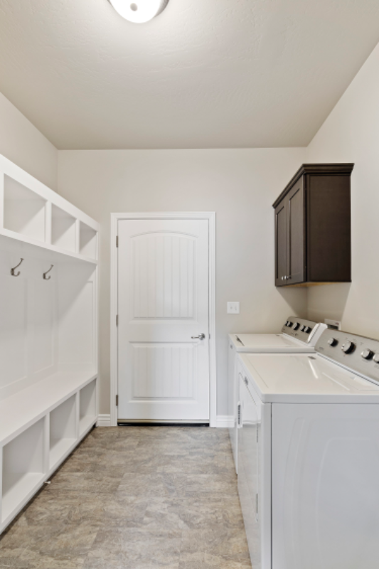 1407 Blue Grouse Way - Photo 7 of 13