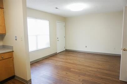 Shamrock Place Apartments - Photo 3 of 14