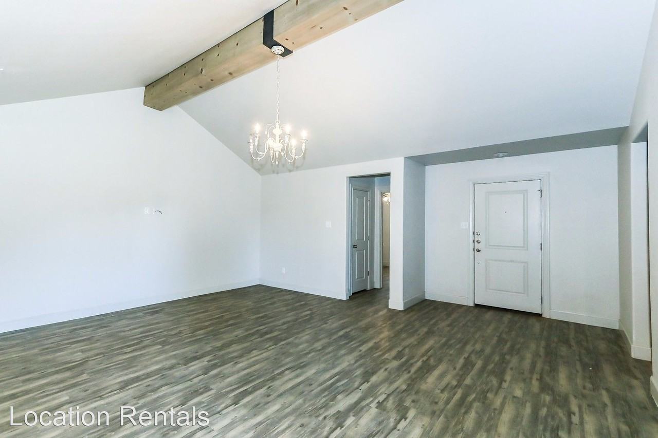 3816 133rd Street - Photo 3 of 15