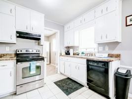 featured image of Tiffany Pl