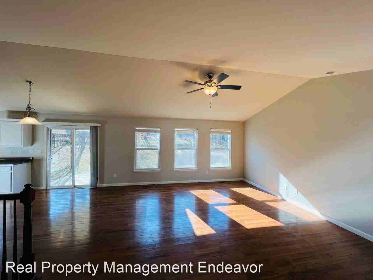 338 Rustic Oaks Dr - Photo 3 of 34