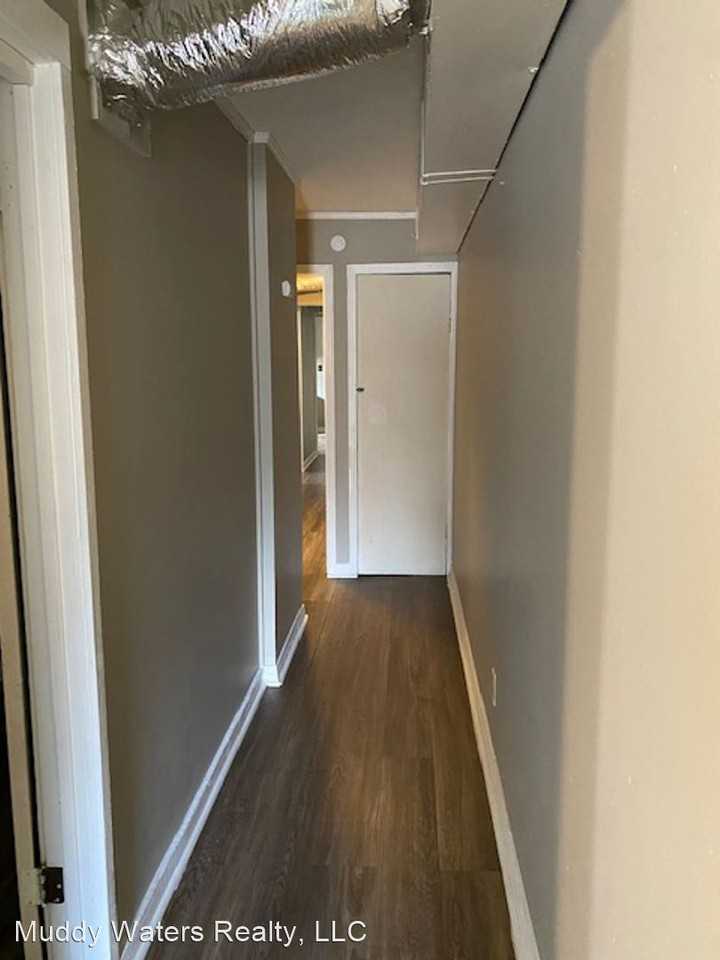 1005 Blanchard Dr - Photo 3 of 12