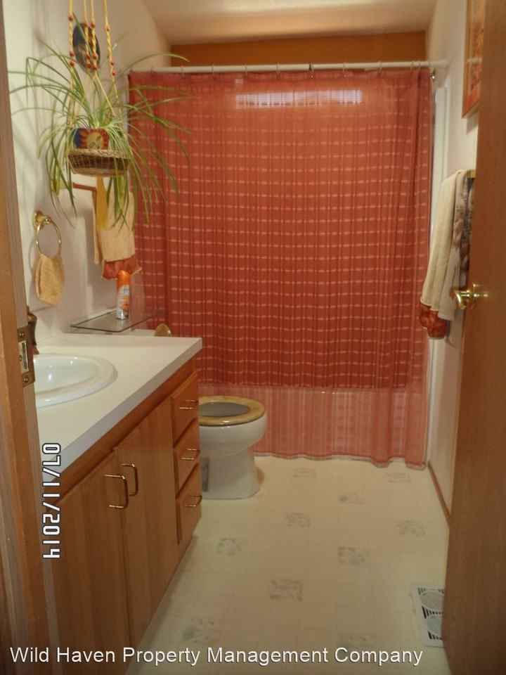 290 Canyon View Ln - Photo 3 of 12