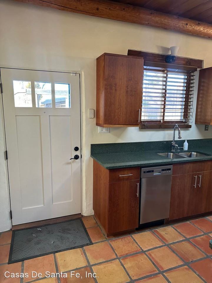 525 1/2 Camino Cabra - Photo 2 of 50