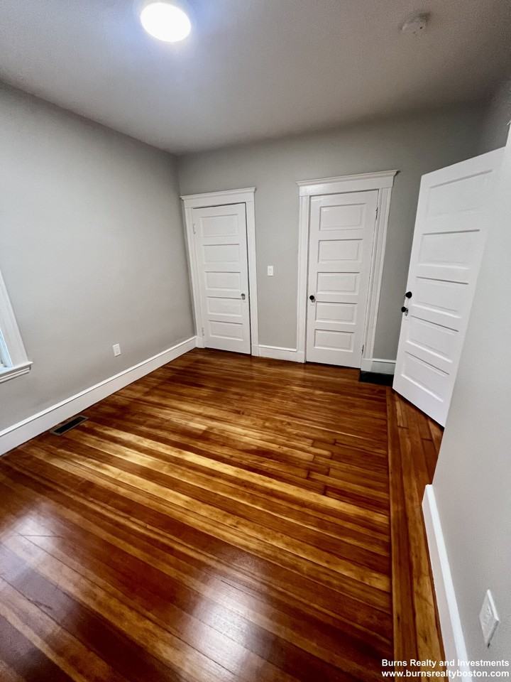 24 Howes St #1 - Photo 7 of 14