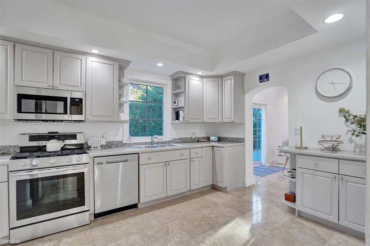 457 W 62nd St #0 - Photo 3 of 22