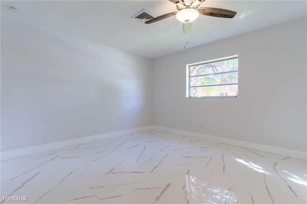 5039 Nw 3rd Ter - Photo 3 of 19