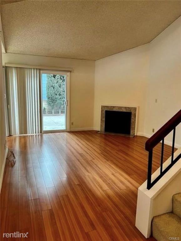 1819 Molokai St - Photo 3 of 7