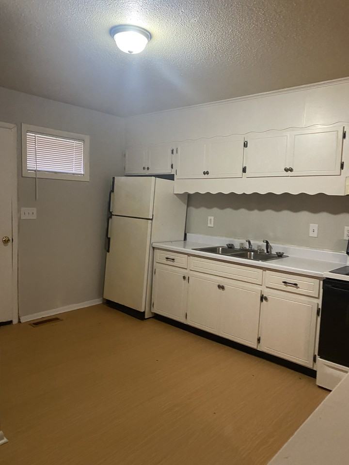 4032 Arbor Place Ln - Photo 3 of 7