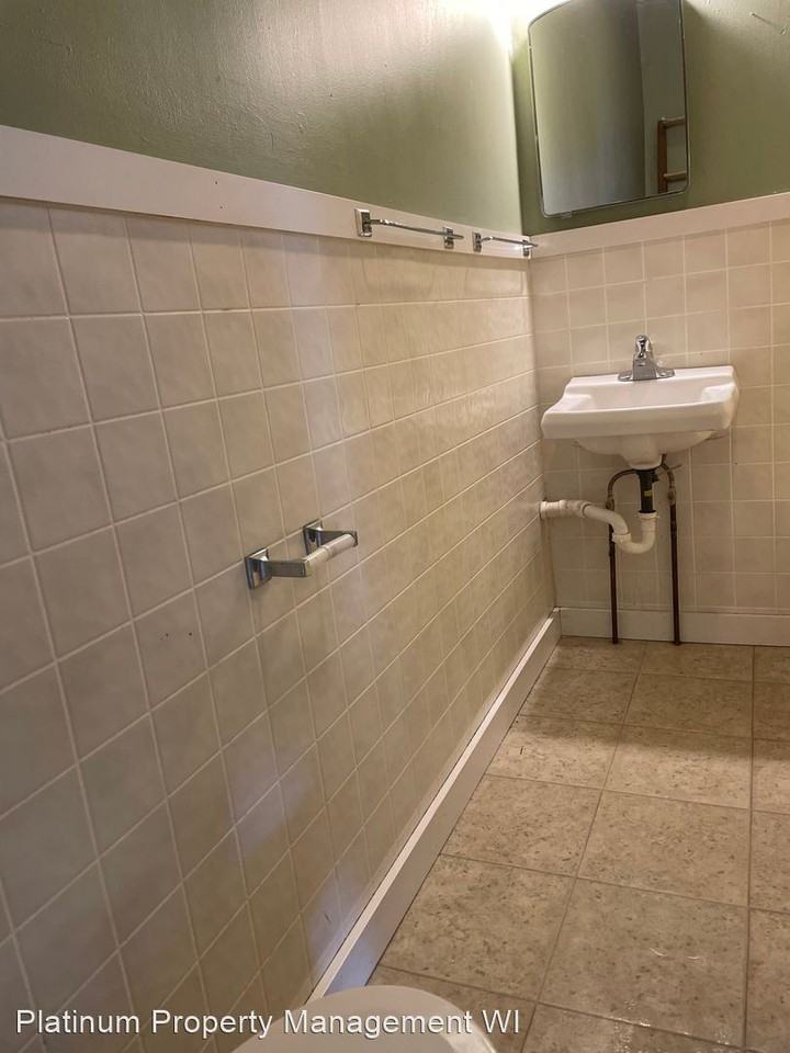 618-1/2 5th Ave - Photo 2 of 14