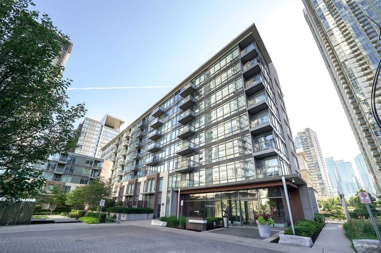 15 Brunel Court #515