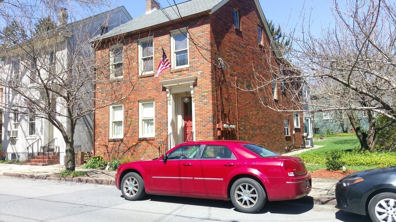 245 E Church St #2 - Photo 2 of 6