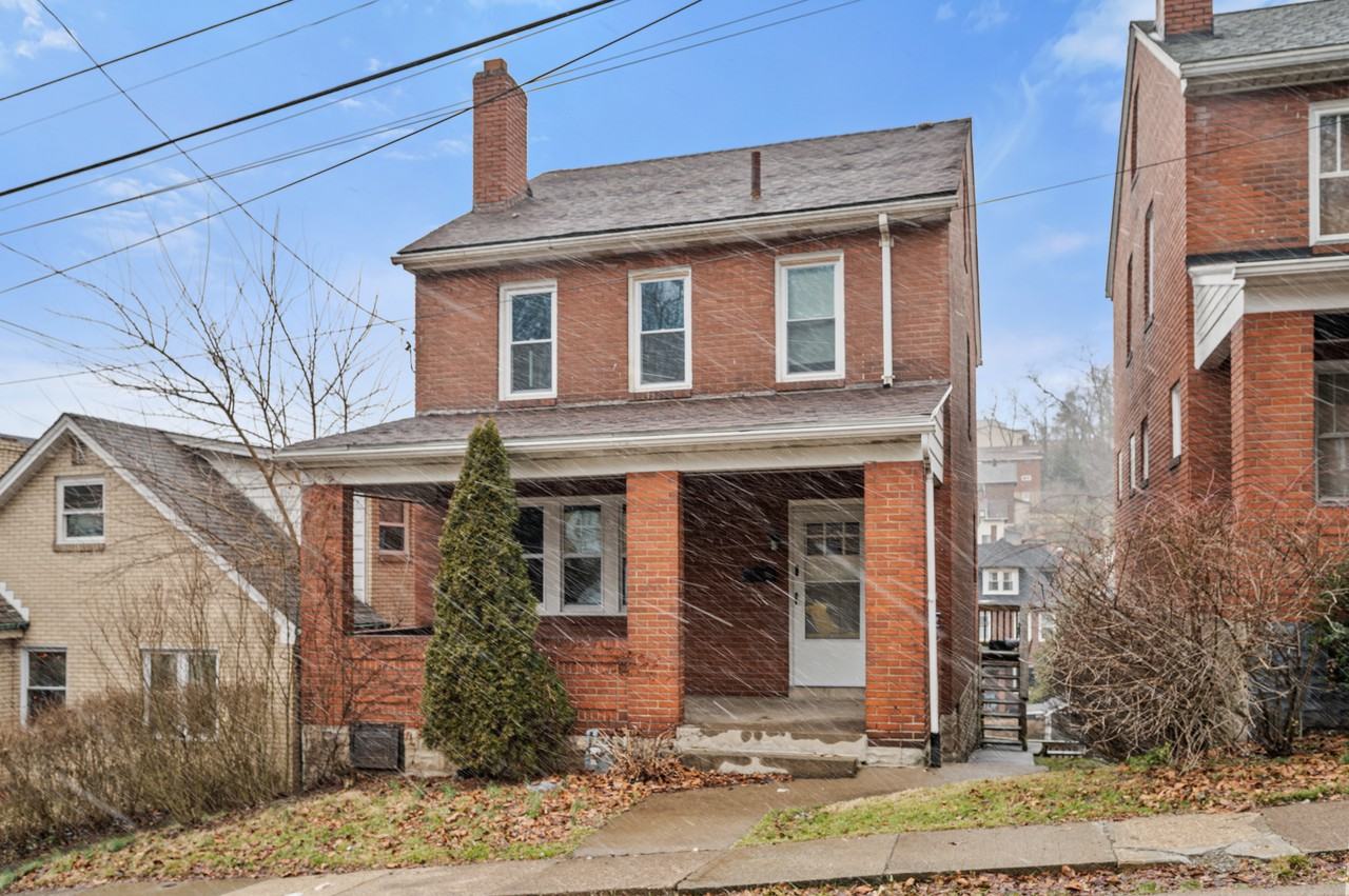 139 Sumner Ave #1 - Photo 2 of 29