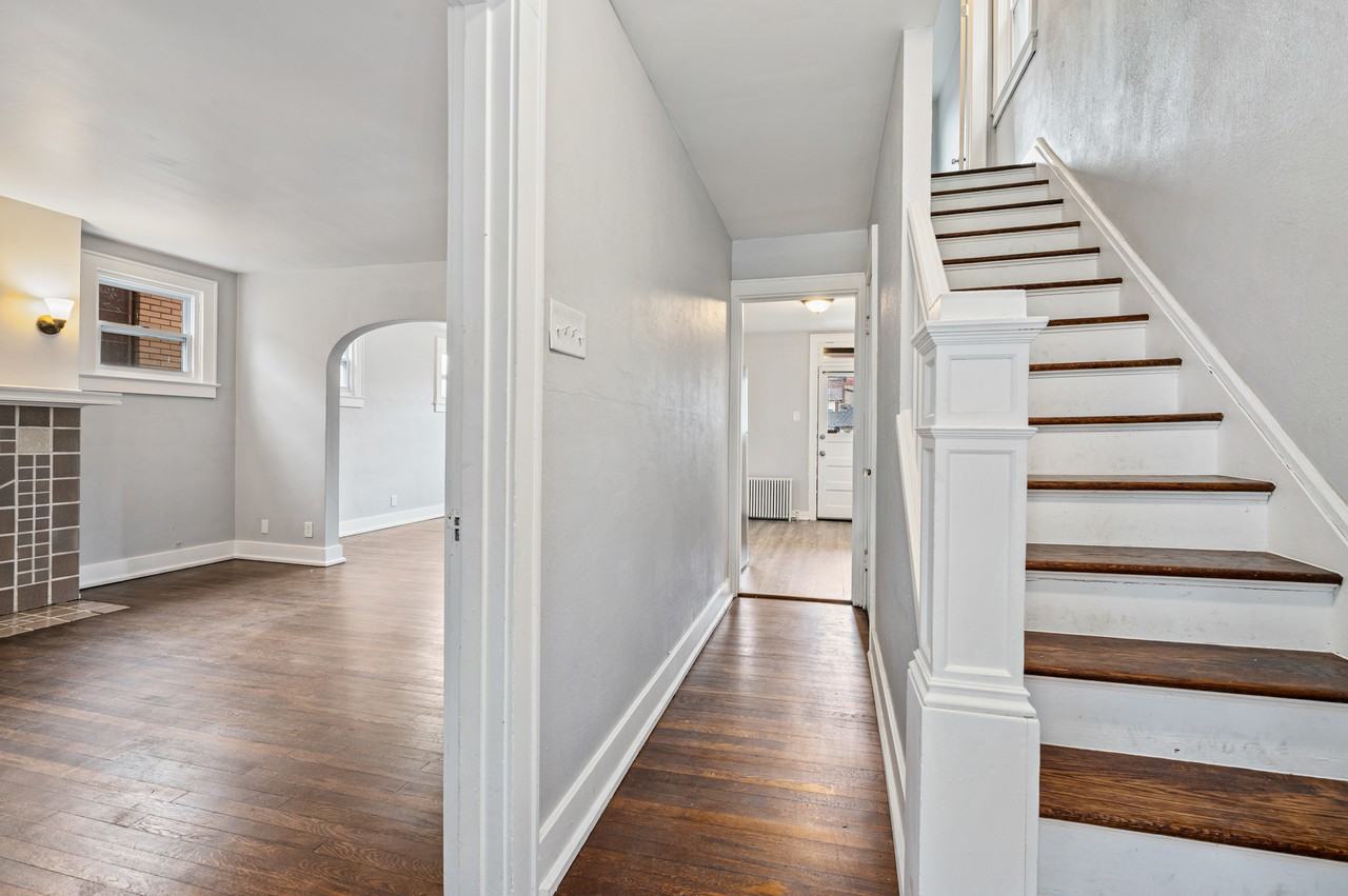 139 Sumner Ave #1 - Photo 6 of 29