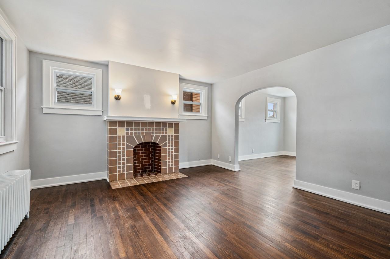 139 Sumner Ave #1 - Photo 7 of 29