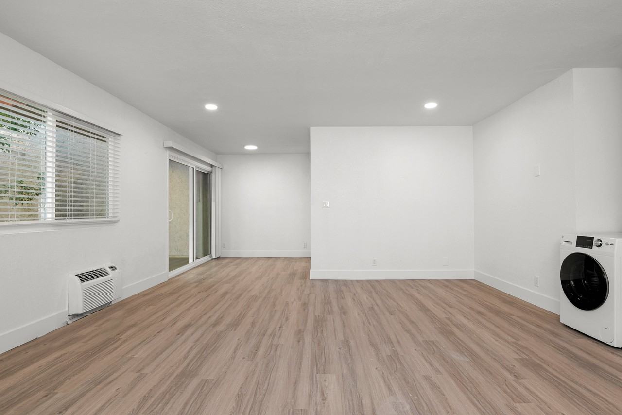 The Current 340 340 S La Fayette Park Pl, Los Angeles, CA 90057