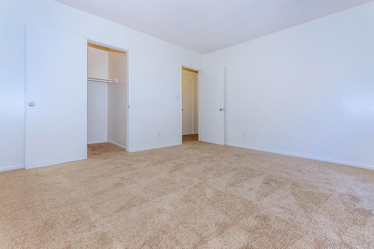 7085 Santa Irene Cir - Photo 5 of 9