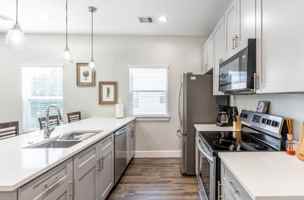 featured image of 144 W 5th St #C