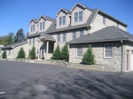 Residences at Stone Court - Photo 3 of 10