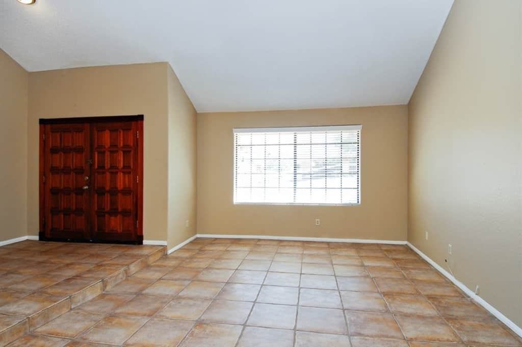 14400 Quailridge Dr - Photo 2 of 19