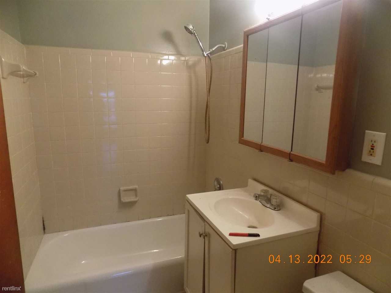 22852 Sharrow Ave - Photo 3 of 9