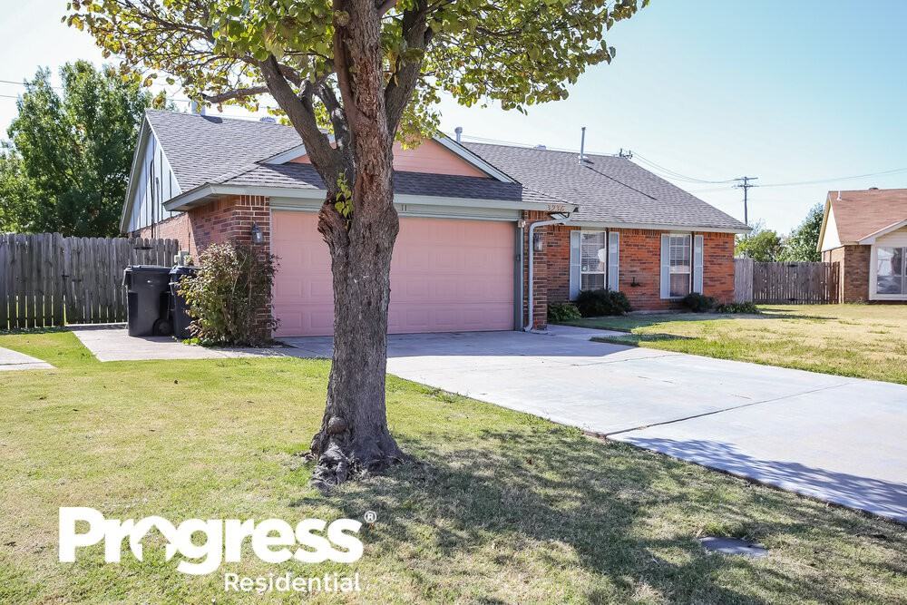 3236 Sw 96th St - Photo 3 of 25