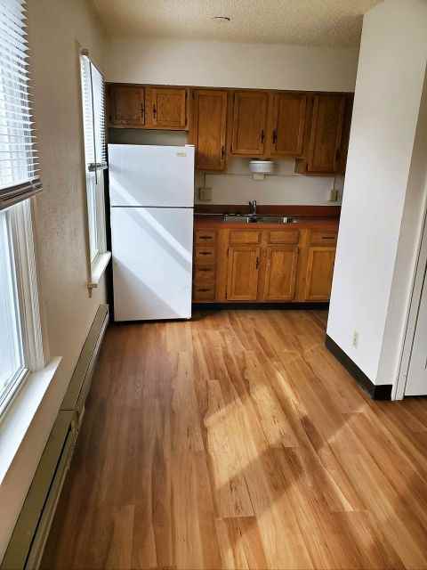 4 Lewis Ave - Photo 3 of 4