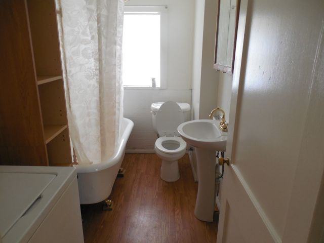 3724 Roosevelt Ave - Photo 4 of 4