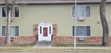 featured image of 115 6th St W #3