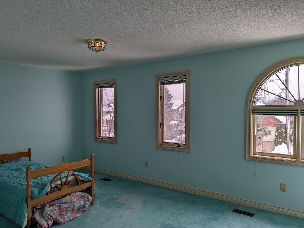 2219 Headon Road - Photo 2 of 5