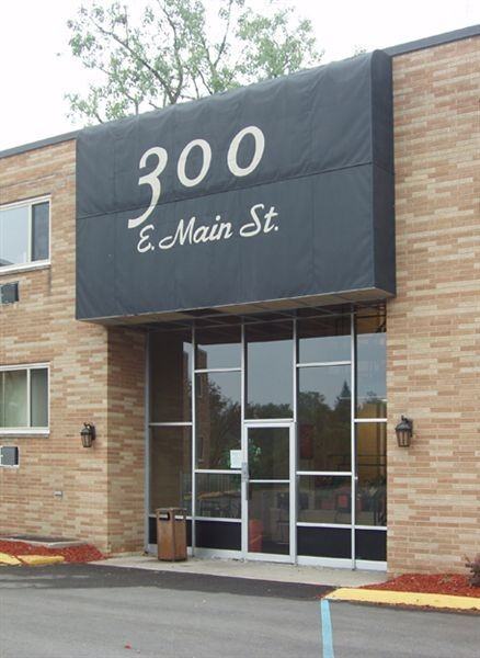 East Main Apartments - Photo 2 of 4