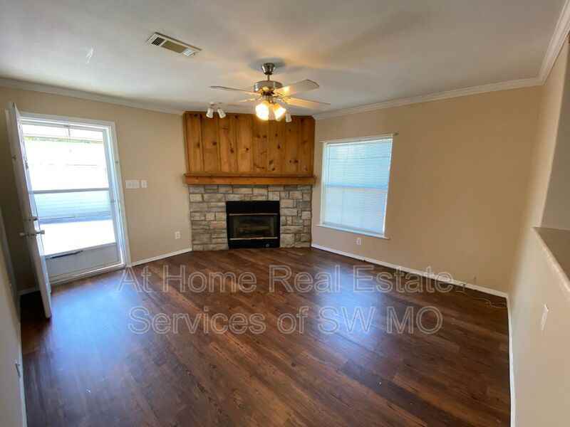 501 W Warren Ave #A - Photo 2 of 14