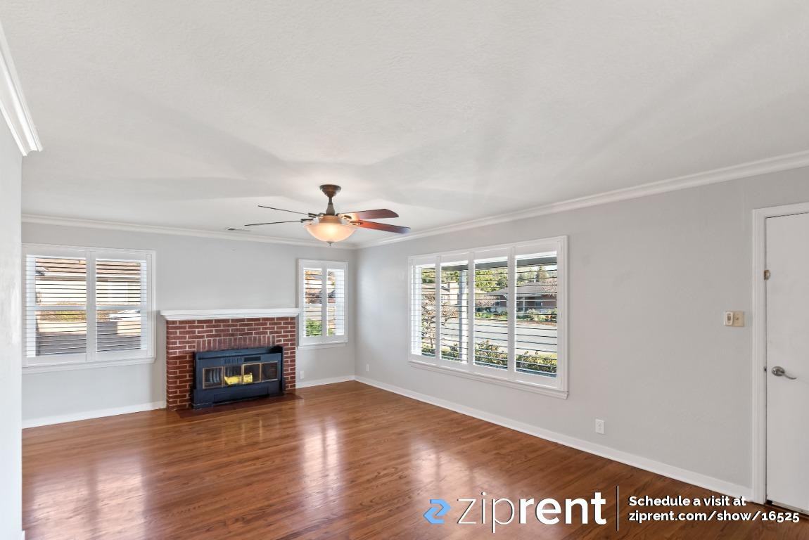 15093 Joanne Ave - Photo 3 of 23