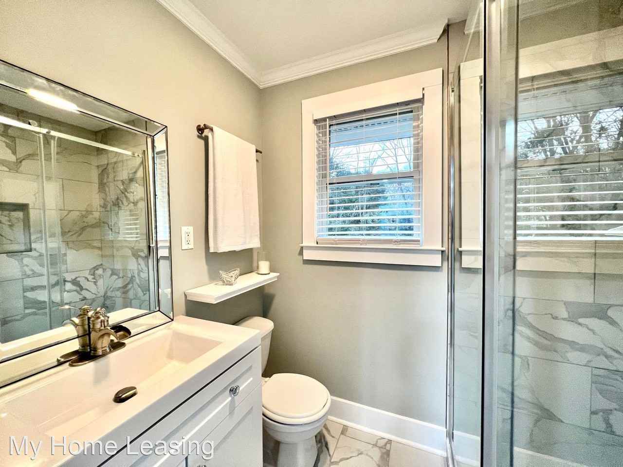 4642 Murrayhill Rd - Photo 2 of 24