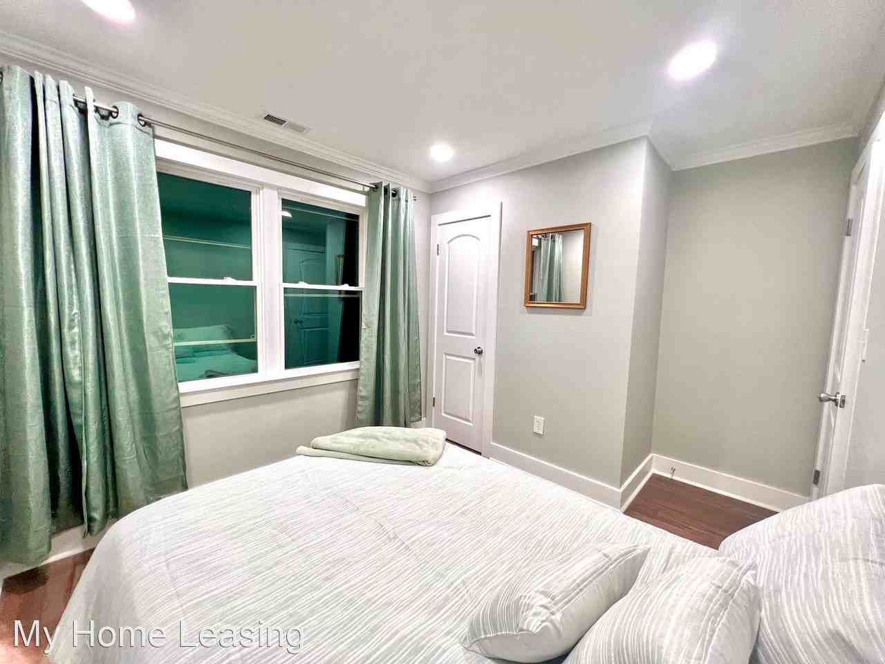 4642 Murrayhill Rd - Photo 3 of 24